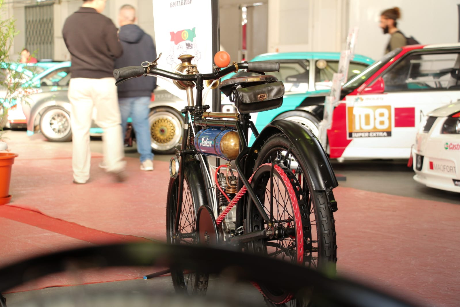 Velocípedes com Motor Auxiliar